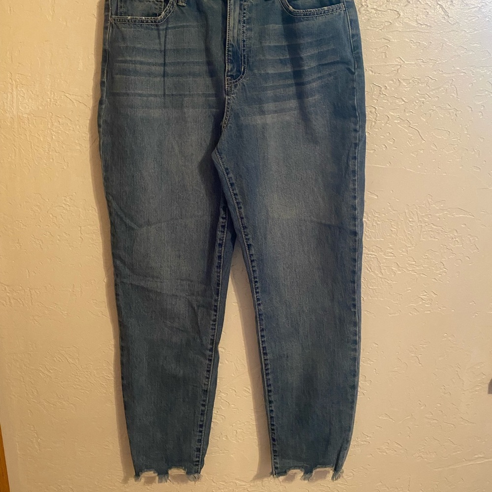 SO Mom jeans